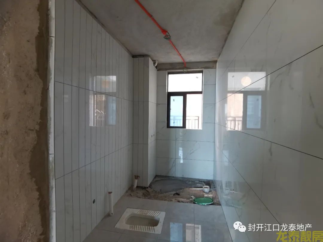 佰隆山河 电梯 无敌江景4房南向