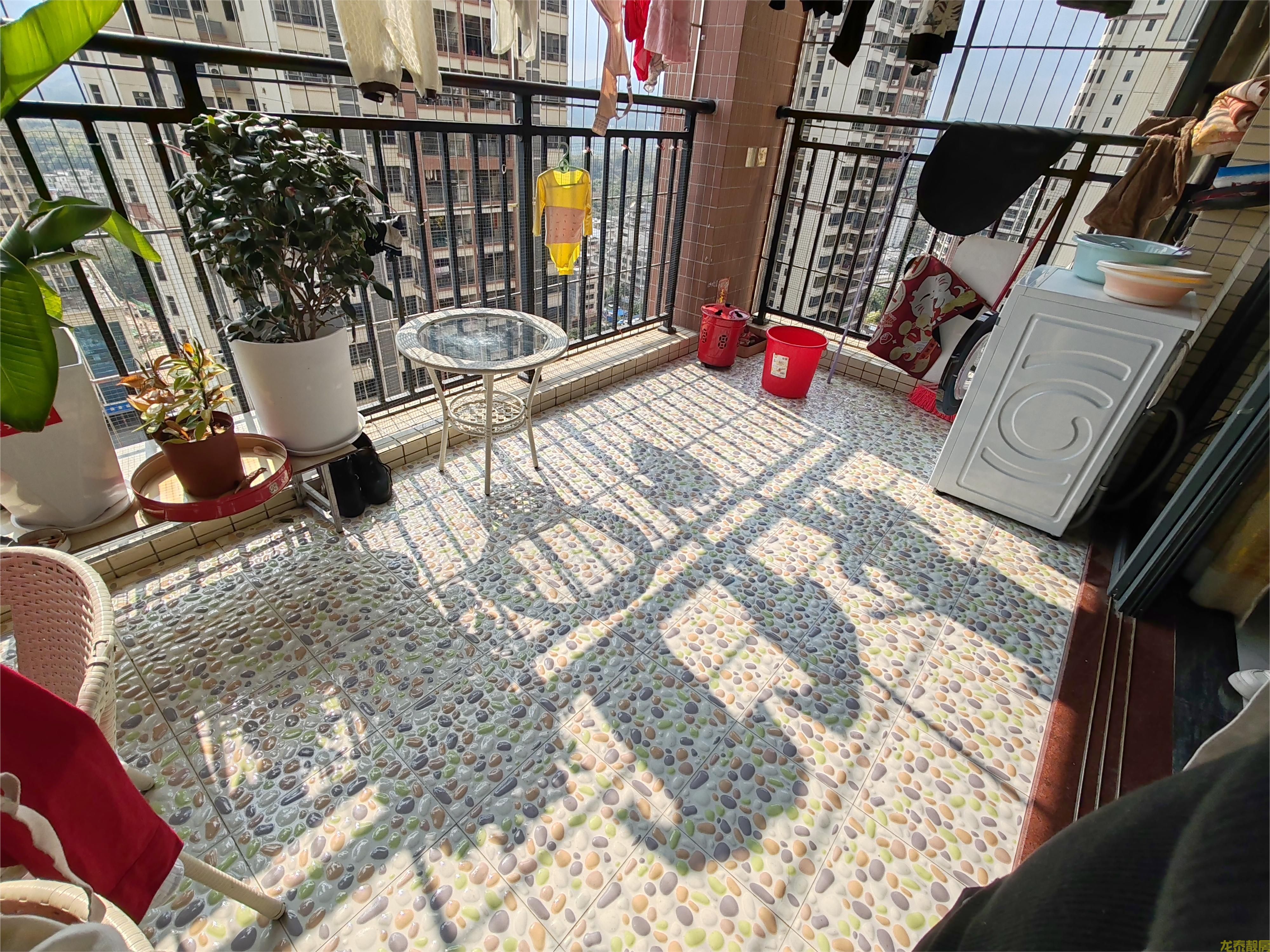 星河国际电梯高层